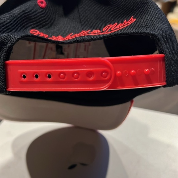 Miami Heat Adjustable Snapback Hat - Picture 5 of 7